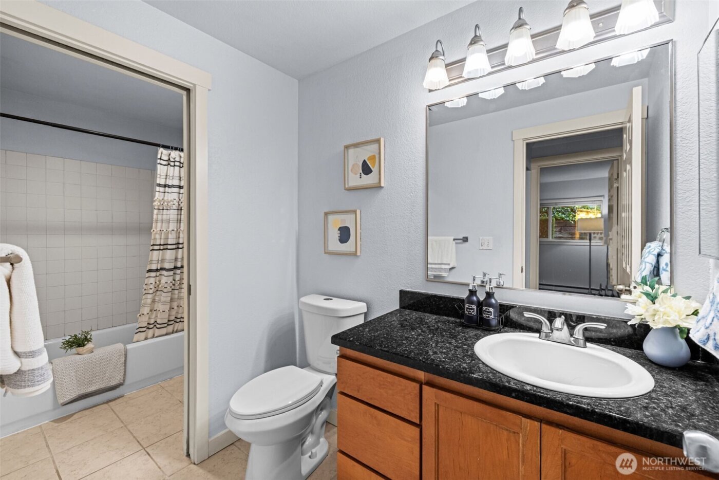 12044 100th Avenue NE #H102, Kirkland, WA 98034