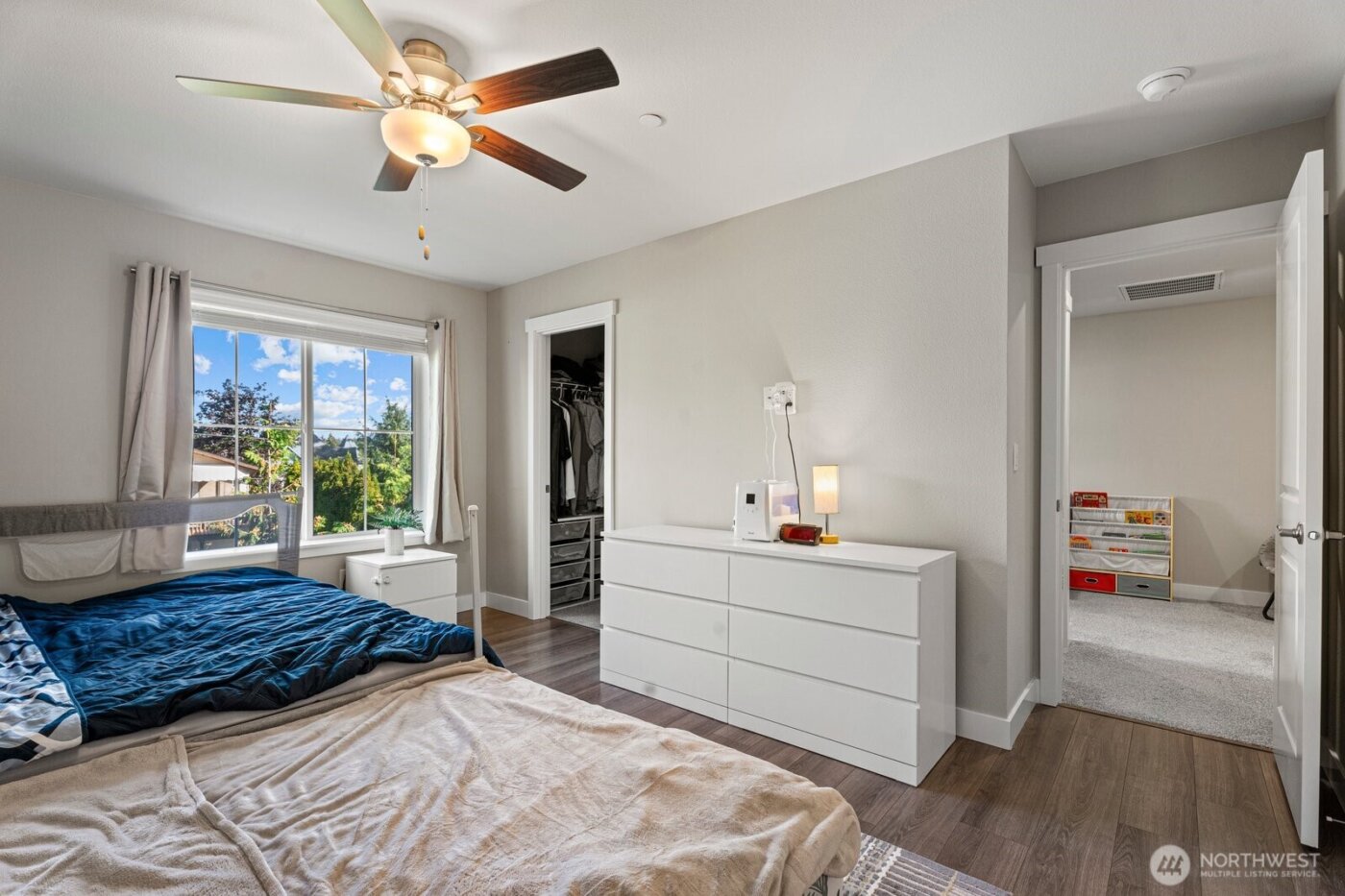 8643 35th Place NE, Marysville, WA 98270