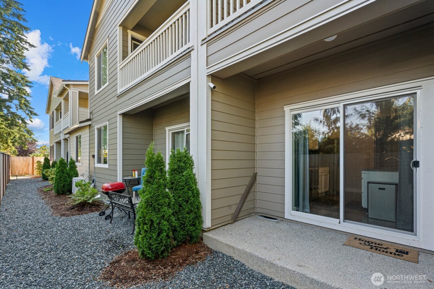 8643 35th Place NE, Marysville, WA 98270