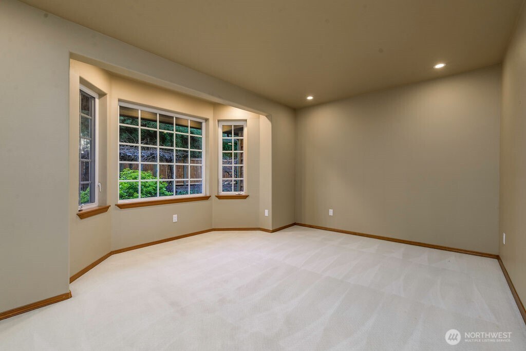 3250 E State Route 302 , Belfair, WA 98528