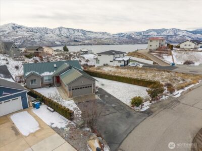 214 Stehekin Way , Chelan, WA 98816