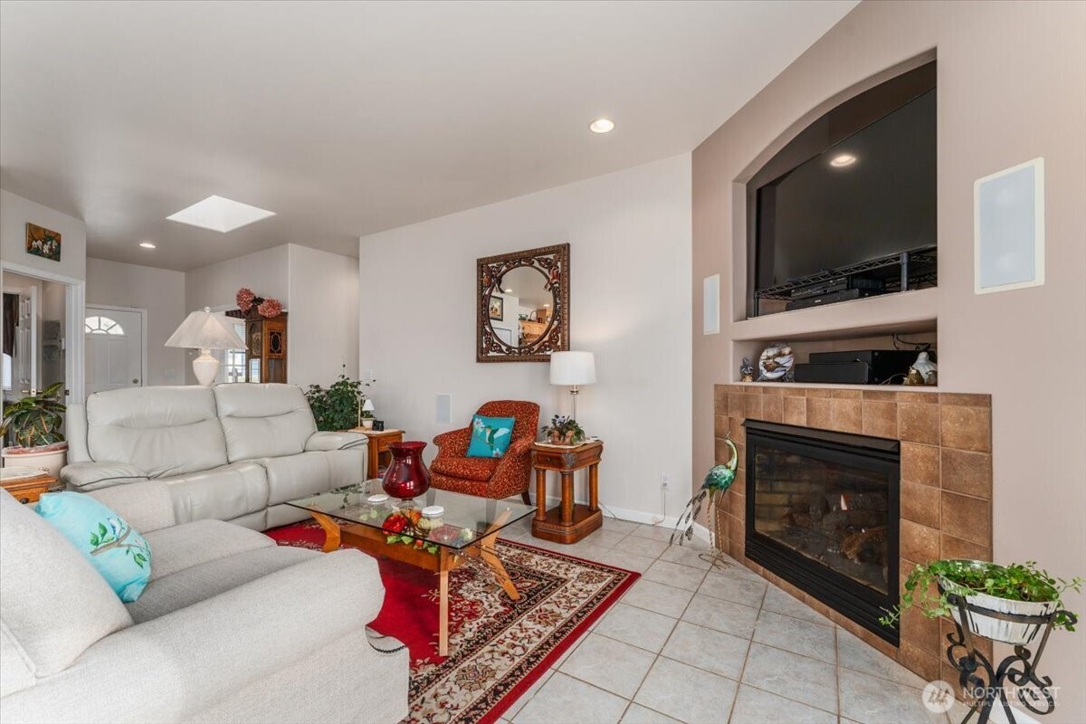 214 Stehekin Way , Chelan, WA 98816