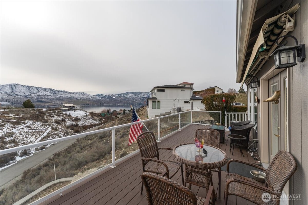 214 Stehekin Way , Chelan, WA 98816