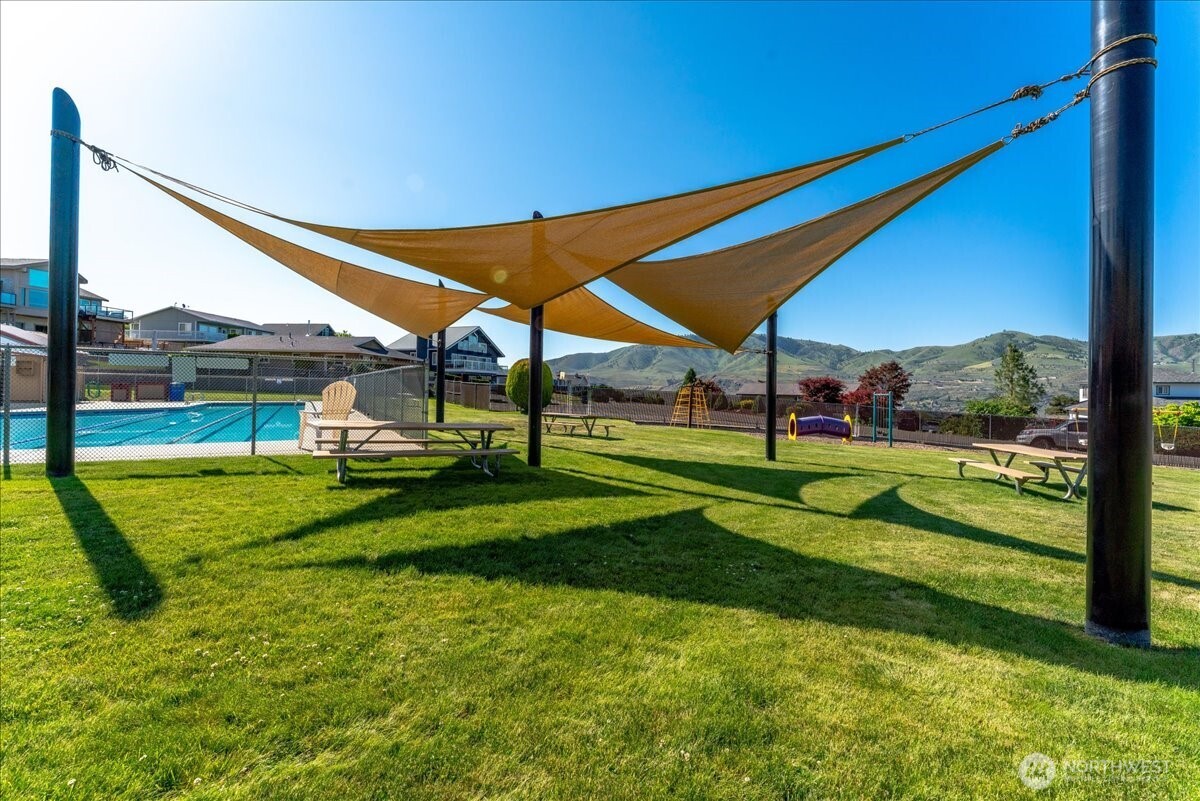 214 Stehekin Way , Chelan, WA 98816