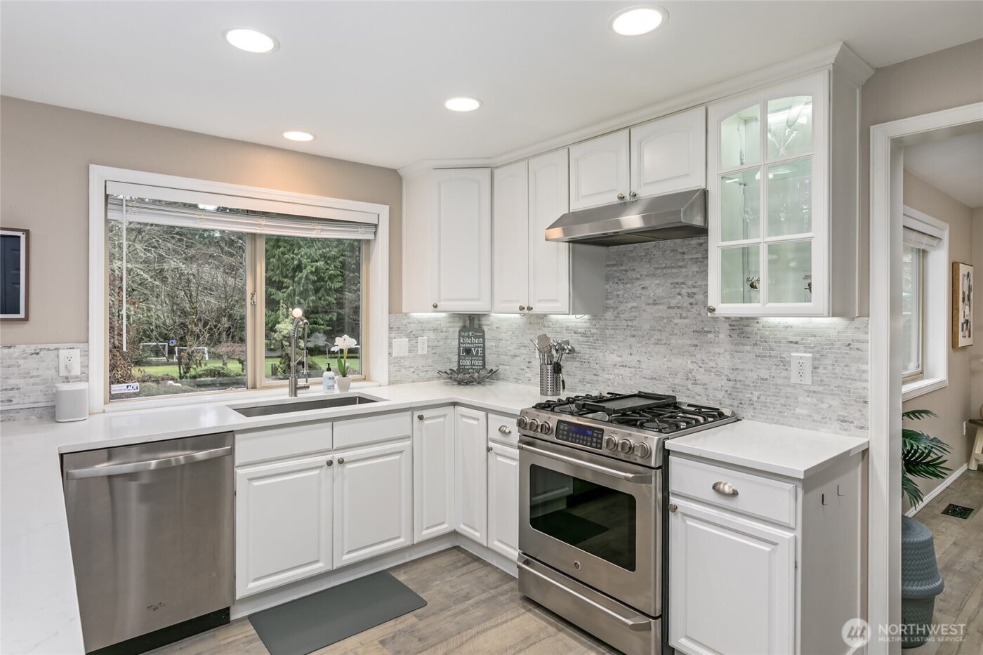 21809 NE 175th Street , Woodinville, WA 98077