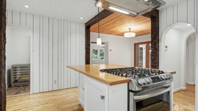 4335 NE 45th Street , Seattle, WA 98105 - Photo 9