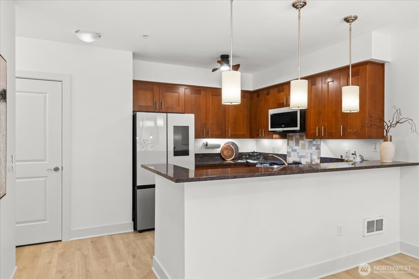 51 Pine Street #201, Edmonds, WA 98020