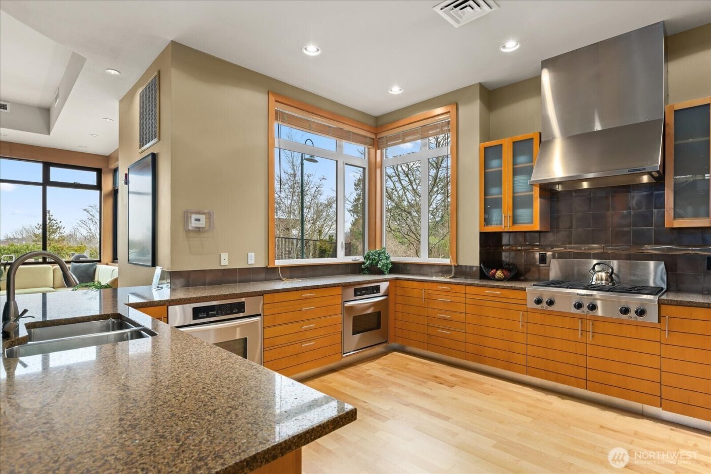 51 Pine Street #201, Edmonds, WA 98020