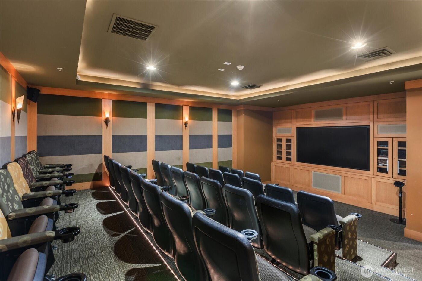 51 Pine Street #201, Edmonds, WA 98020