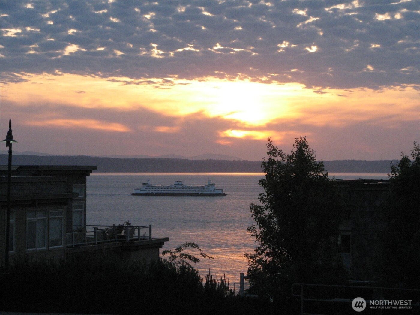 51 Pine Street #201, Edmonds, WA 98020