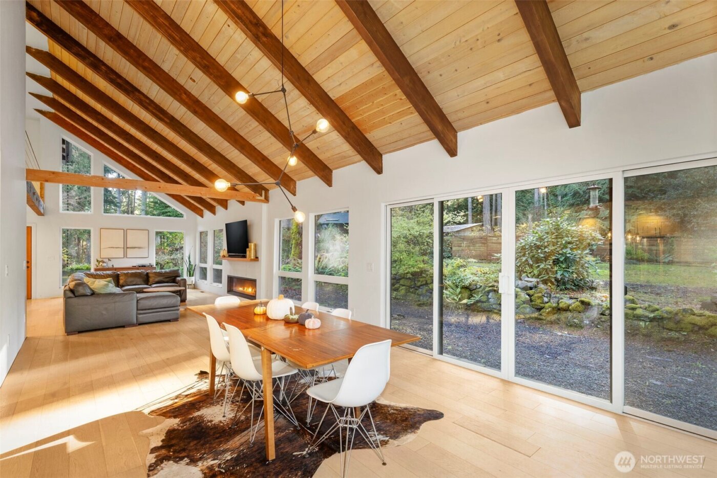 16455 Agate Point Road NE, Bainbridge Island, WA 98110