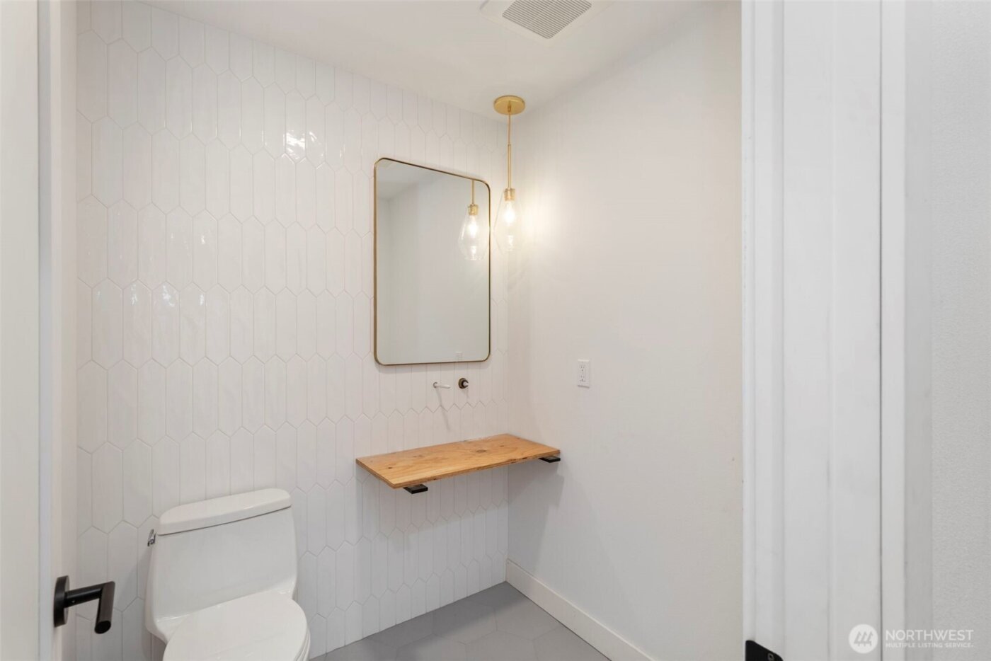 16455 Agate Point Road NE, Bainbridge Island, WA 98110