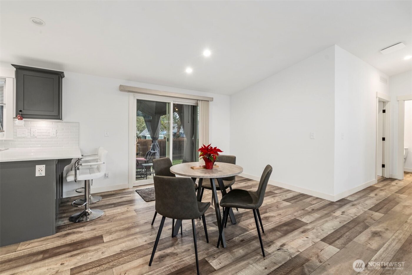 3320 Meadowbrook Lane SE, Lacey, WA 98503