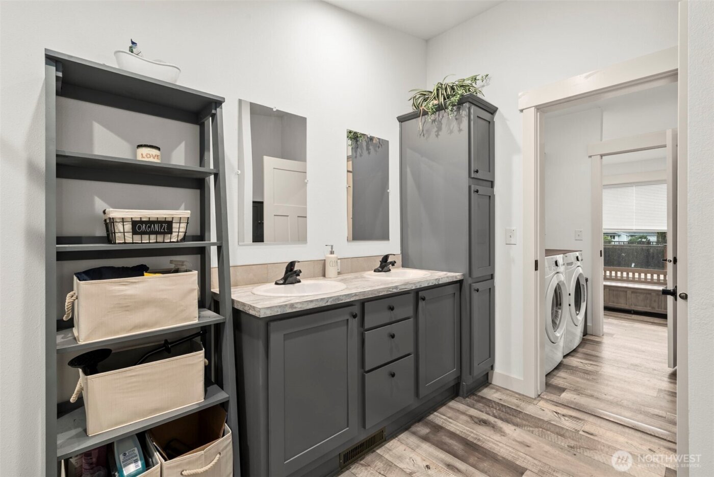 3320 Meadowbrook Lane SE, Lacey, WA 98503