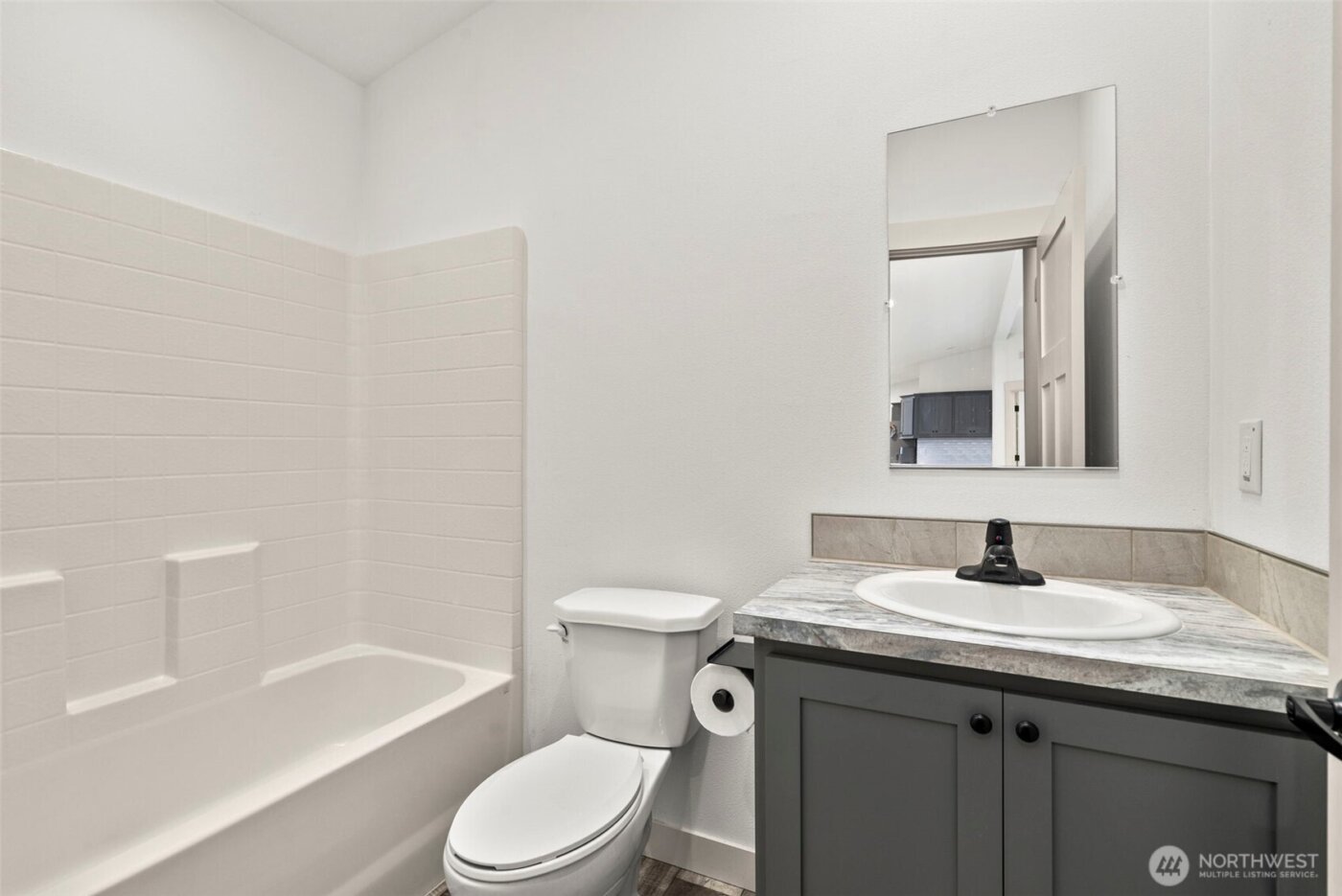 3320 Meadowbrook Lane SE, Lacey, WA 98503