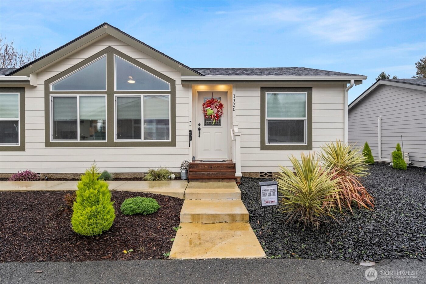 3320 Meadowbrook Lane SE, Lacey, WA 98503