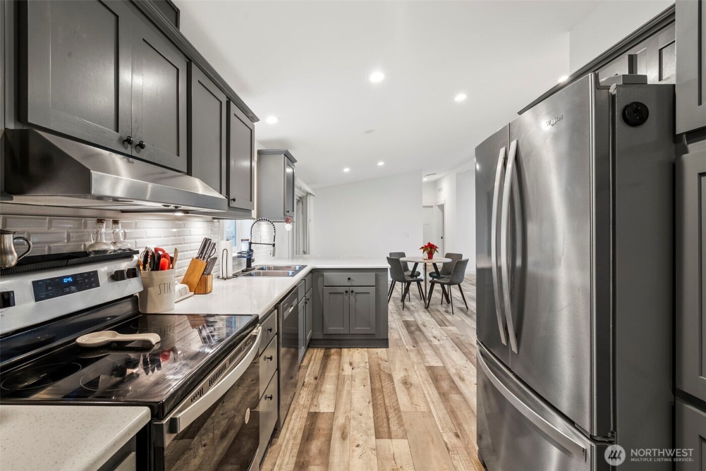 3320 Meadowbrook Lane SE, Lacey, WA 98503