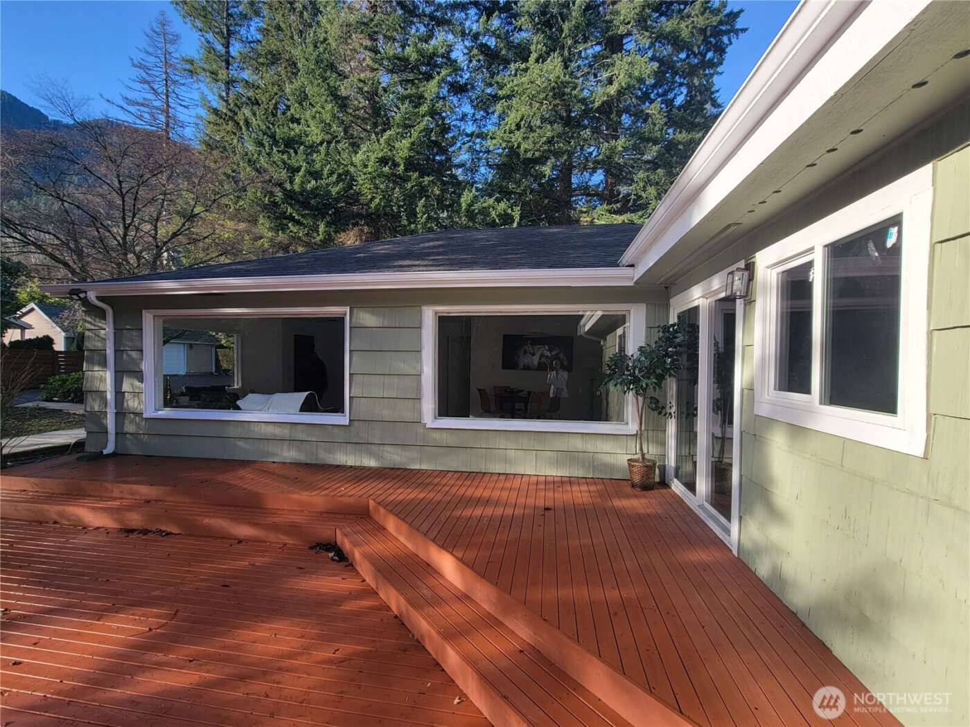 13721 409th Avenue SE, North Bend, WA 98045