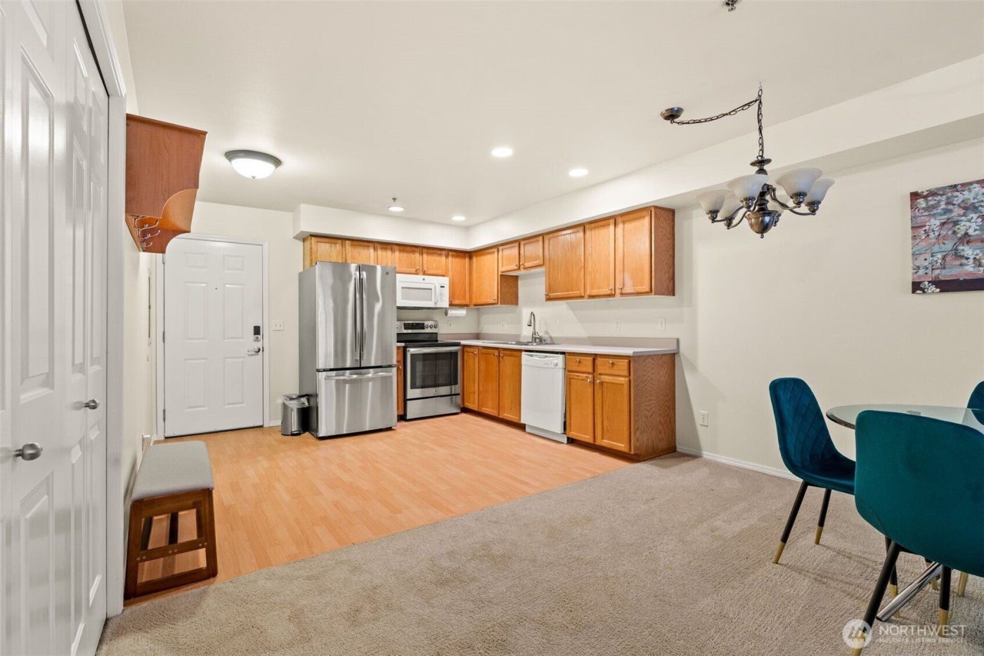 7912 170th Avenue NE ##204, Redmond, WA 98052