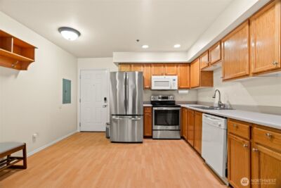 7912 170th Avenue NE ##204, Redmond, WA 98052 - Photo 4