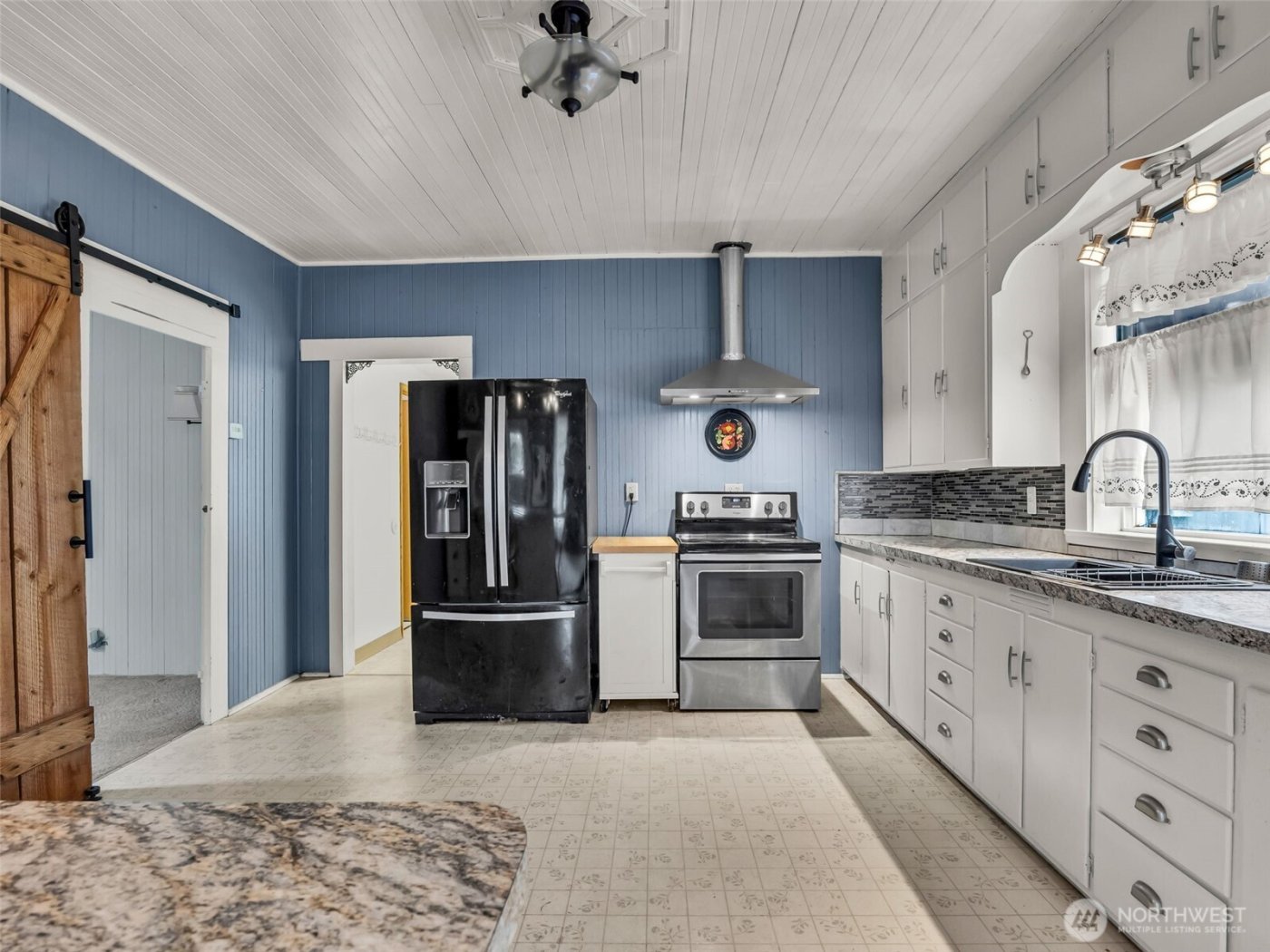 1205 49th Street , Seaview, WA 98644