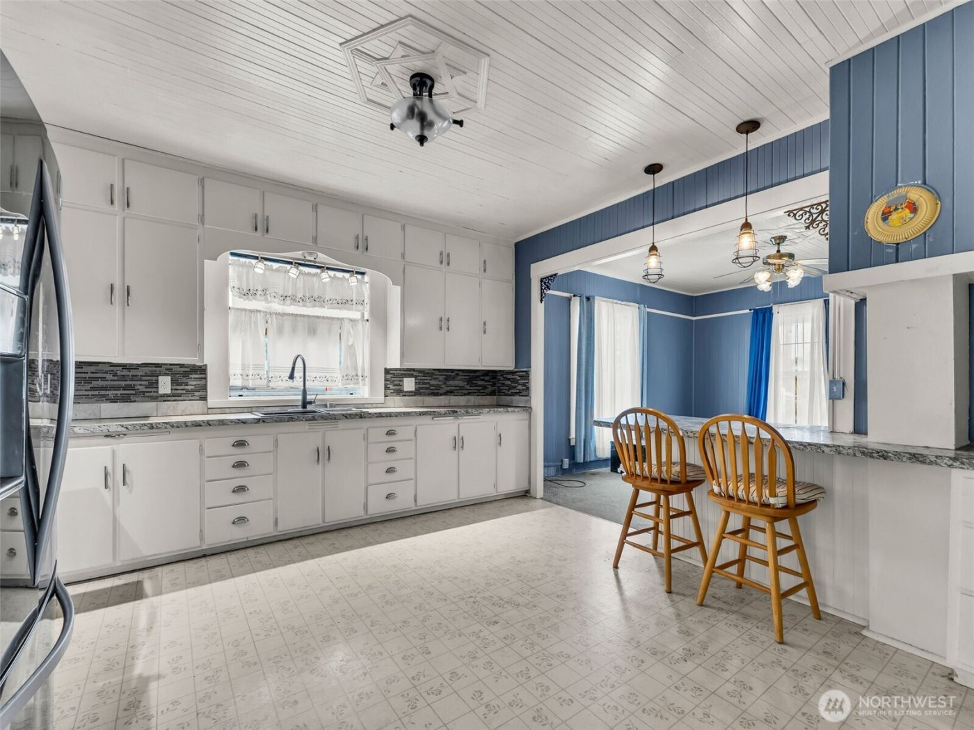 1205 49th Street , Seaview, WA 98644