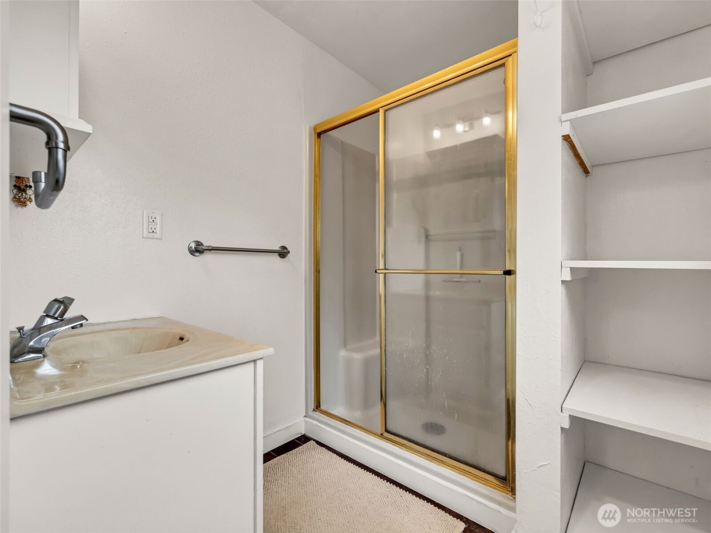 1205 49th Street , Seaview, WA 98644