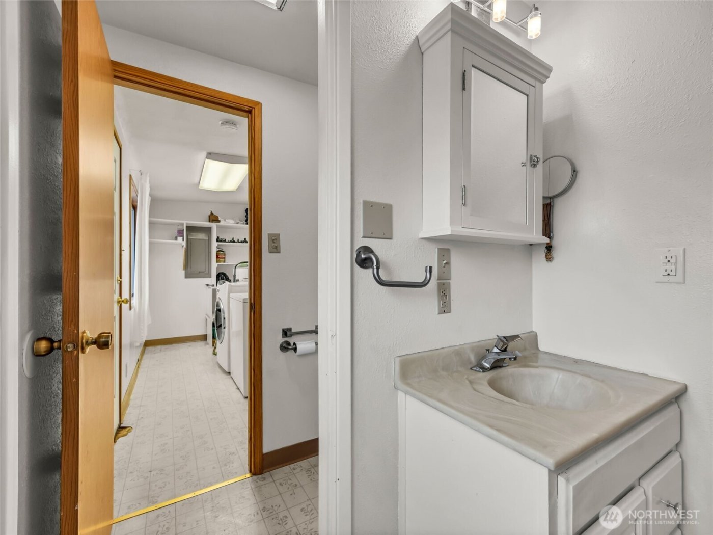 1205 49th Street , Seaview, WA 98644