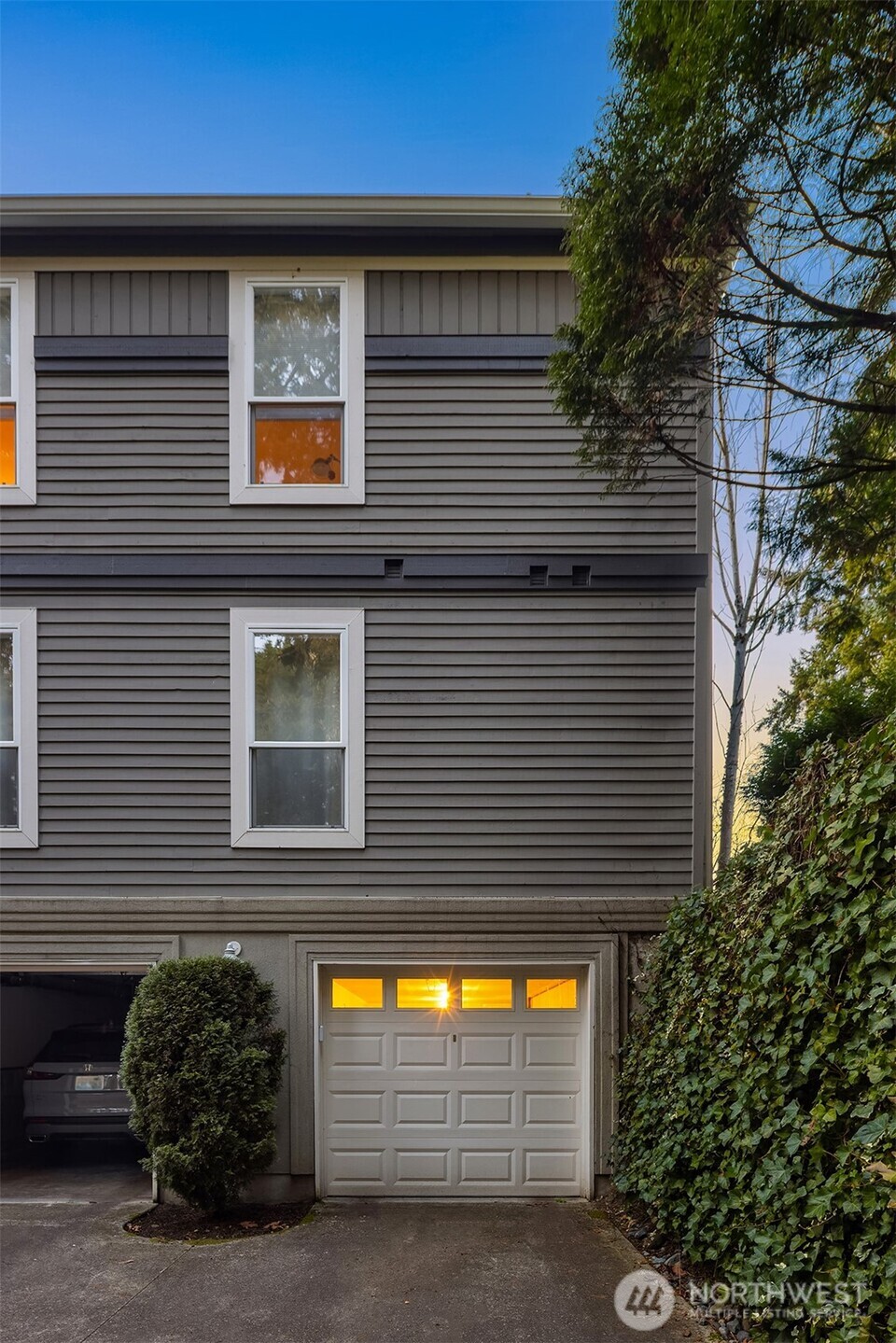 11307 NE 68th Street #11307, Kirkland, WA 98033