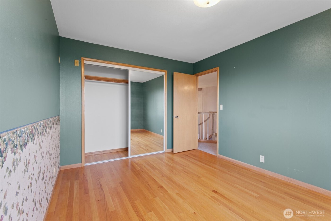 860 Hunt Road , Port Angeles, WA 98363