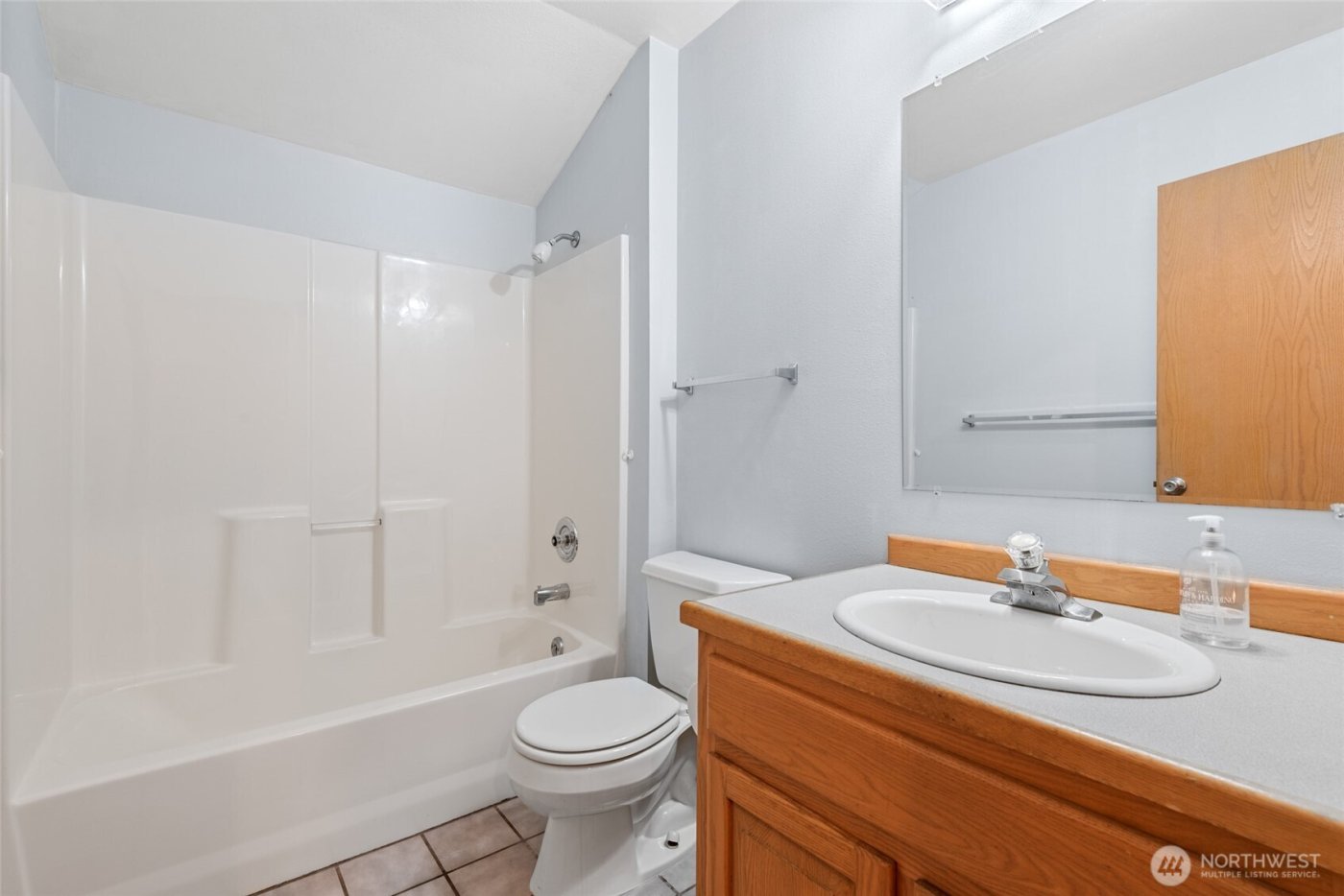 860 Hunt Road , Port Angeles, WA 98363