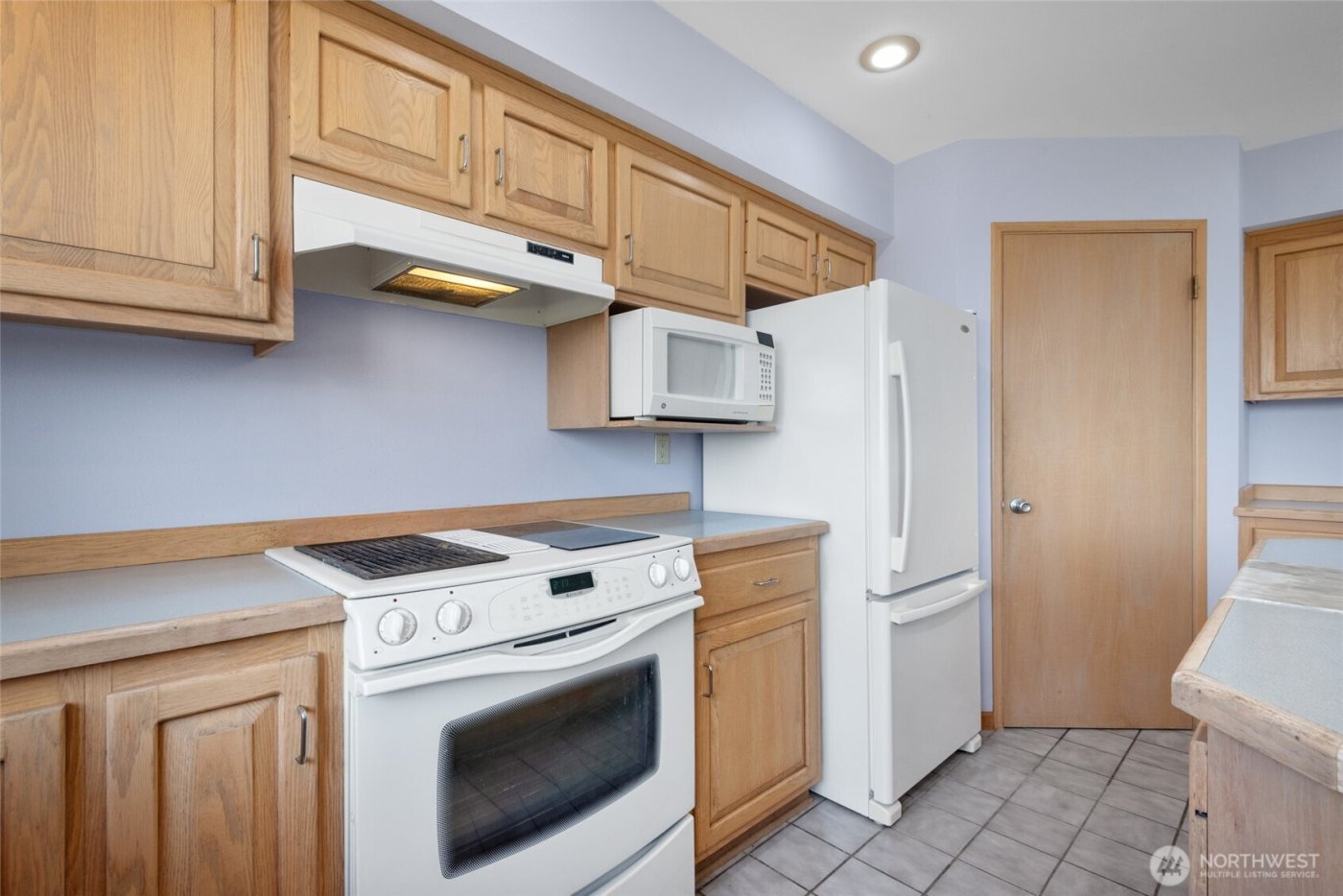 860 Hunt Road , Port Angeles, WA 98363