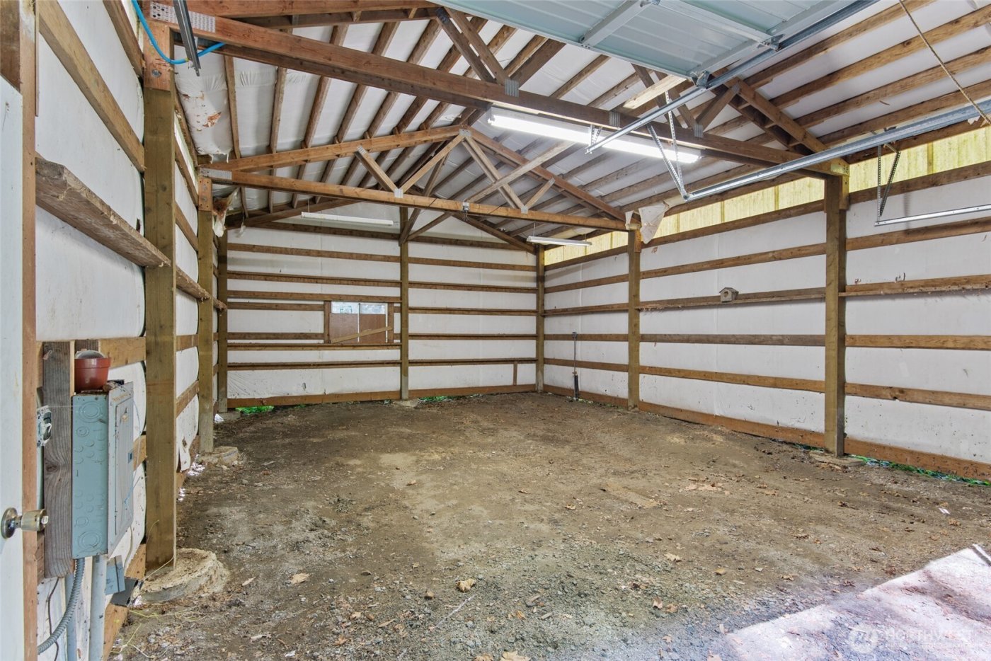 860 Hunt Road , Port Angeles, WA 98363