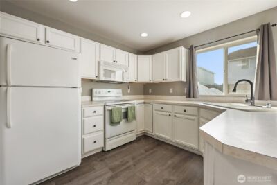 9826 Greenleaf Loop SE, Yelm, WA 98597-8818 - Photo 13