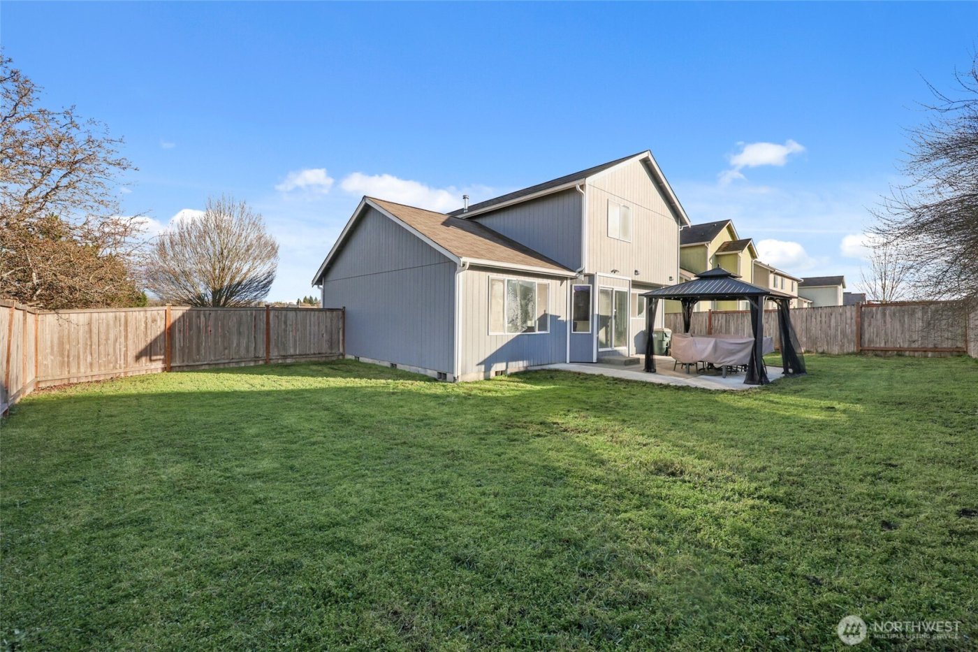 9826 Greenleaf Loop SE, Yelm, WA 98597-8818