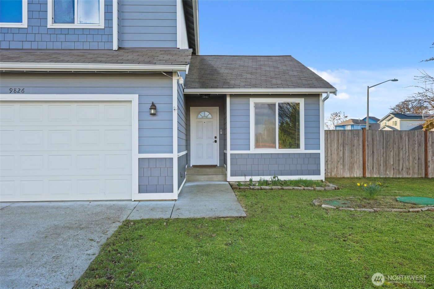 9826 Greenleaf Loop SE, Yelm, WA 98597-8818