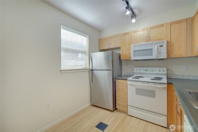 111 108th Avenue NE #A215, Bellevue, WA 98004 - Photo 12