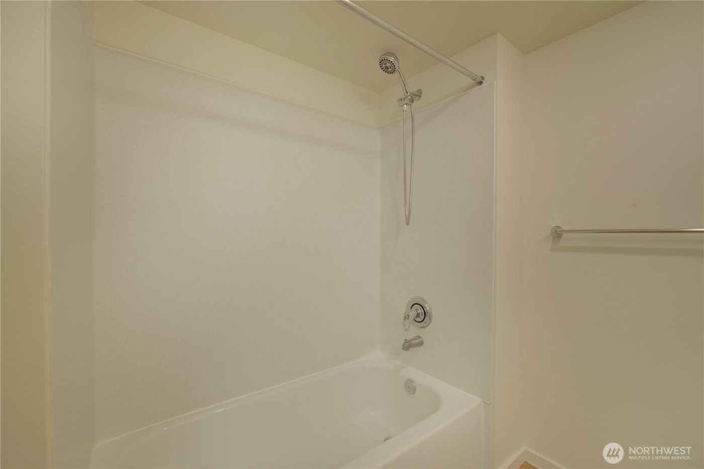 111 108th Avenue NE #A215, Bellevue, WA 98004