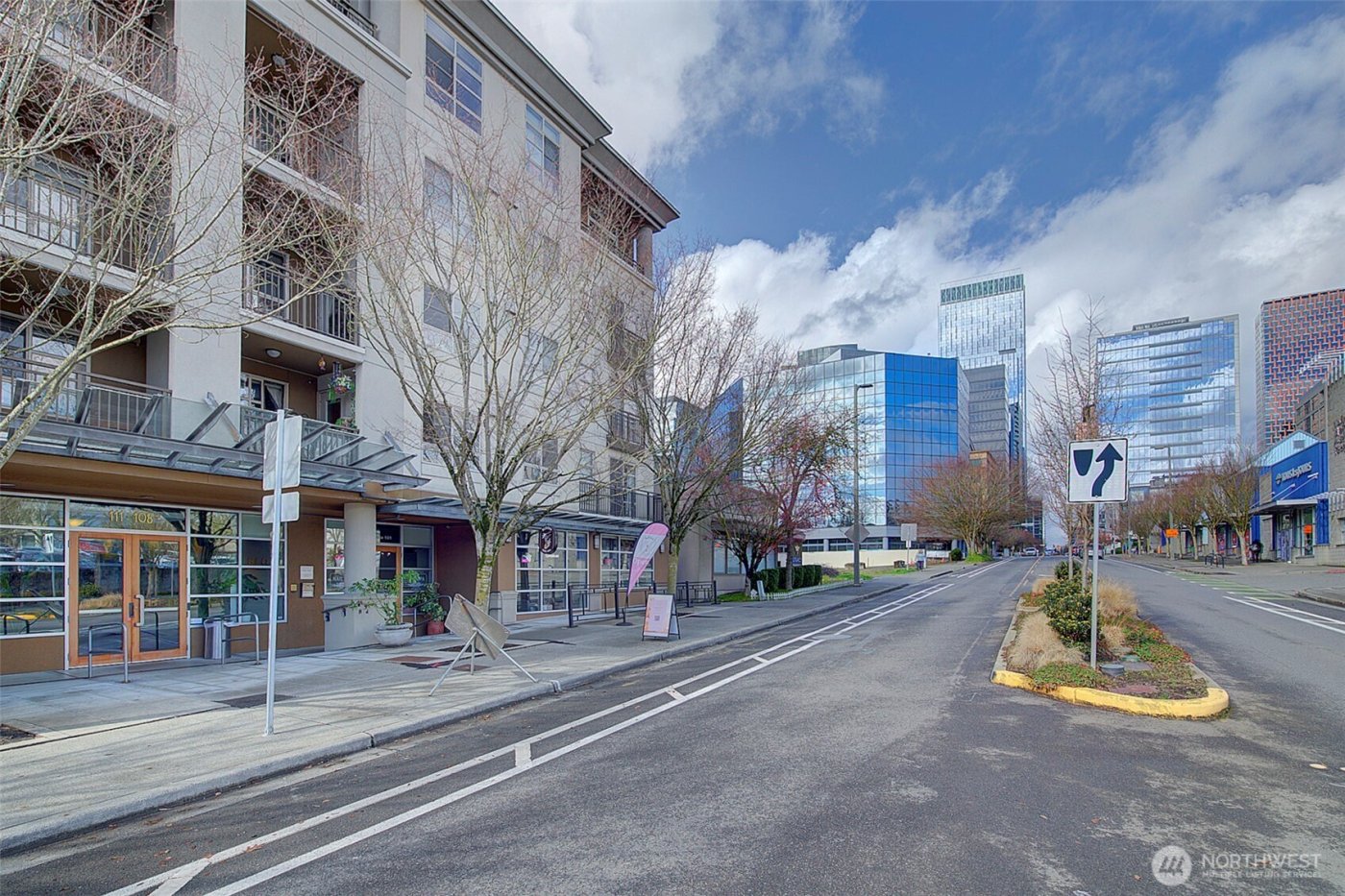 111 108th Avenue NE #A215, Bellevue, WA 98004