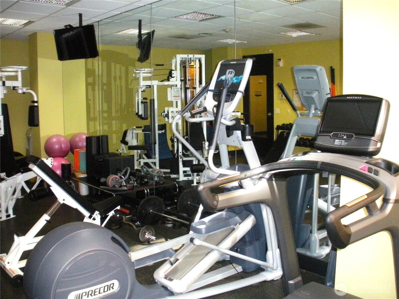 111 108th Avenue NE #A215, Bellevue, WA 98004