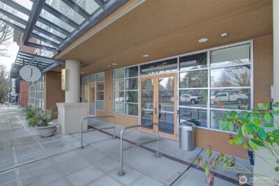 111 108th Avenue NE #A215, Bellevue, WA 98004 - Photo 2