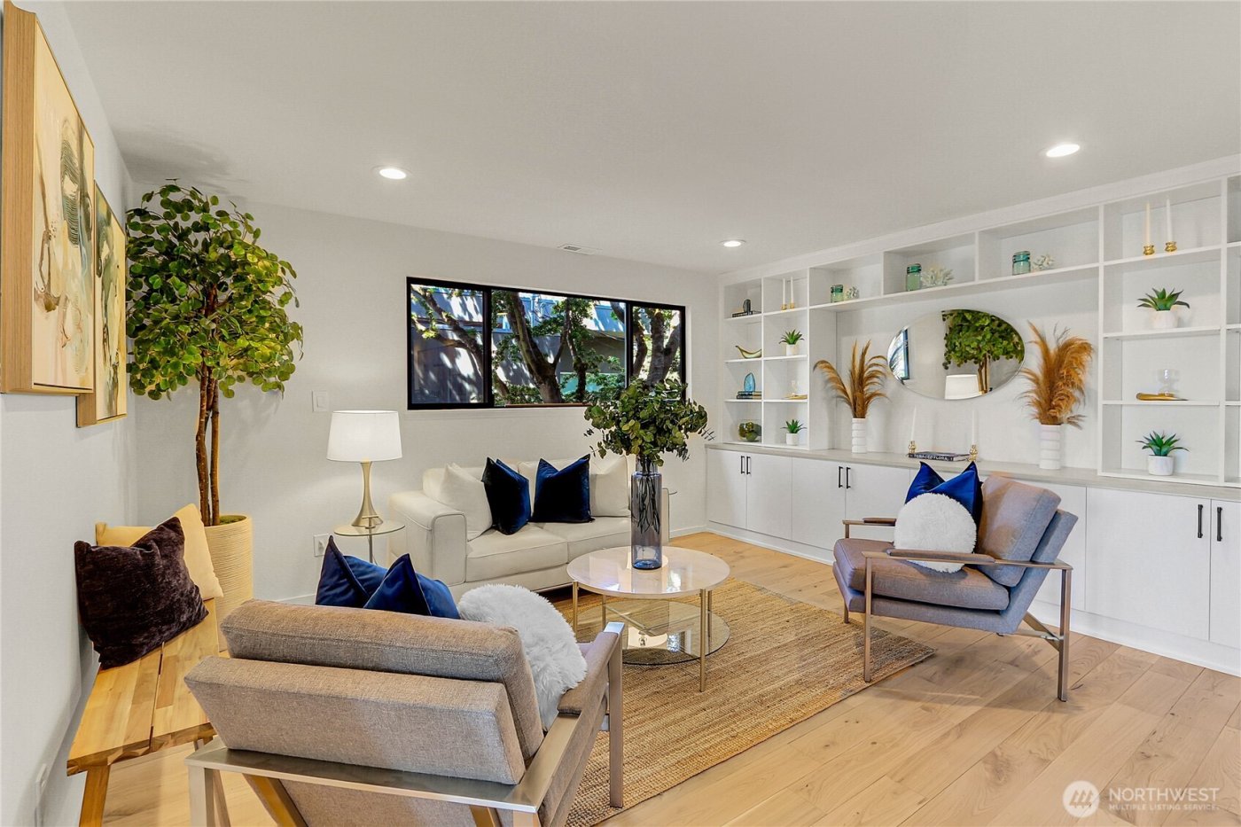 1942 7th Avenue W, Seattle, WA 98119