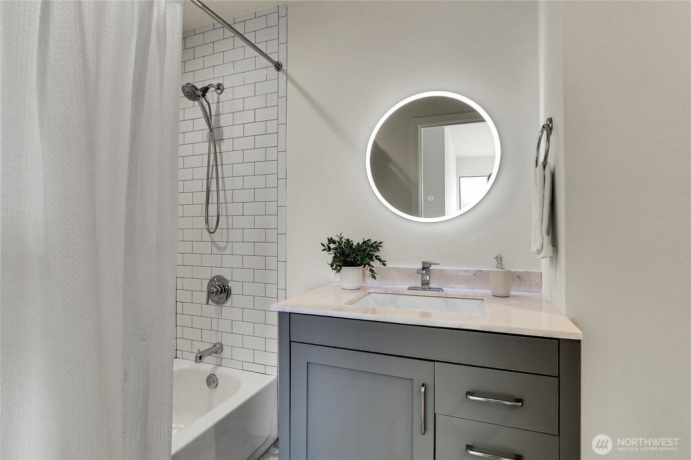 1942 7th Avenue W, Seattle, WA 98119