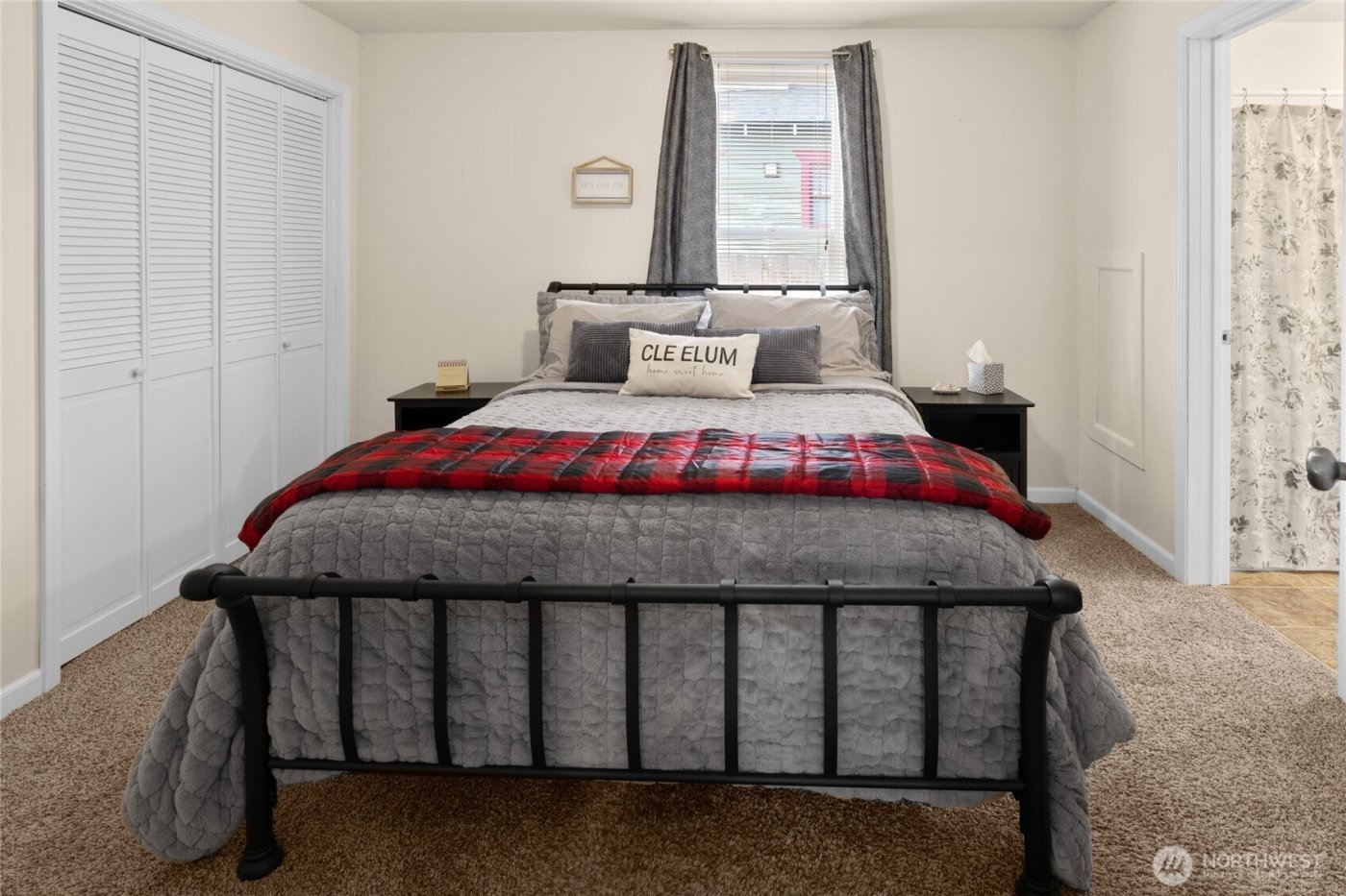 110 W 3rd Street , Cle Elum, WA 98922