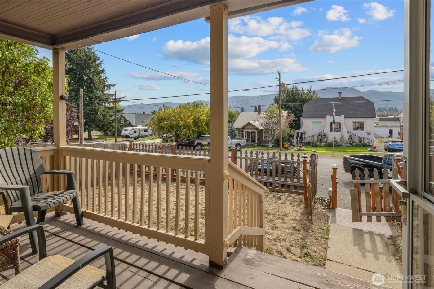 110 W 3rd Street , Cle Elum, WA 98922