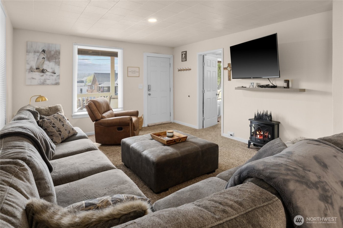 110 W 3rd Street , Cle Elum, WA 98922