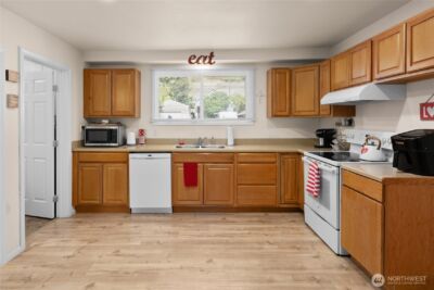 110 W 3rd Street , Cle Elum, WA 98922 - Photo 10