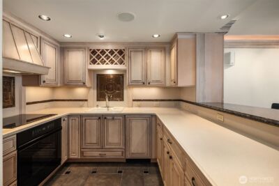 2125 1st Avenue S #1205, Seattle, WA 98121 - Photo 3