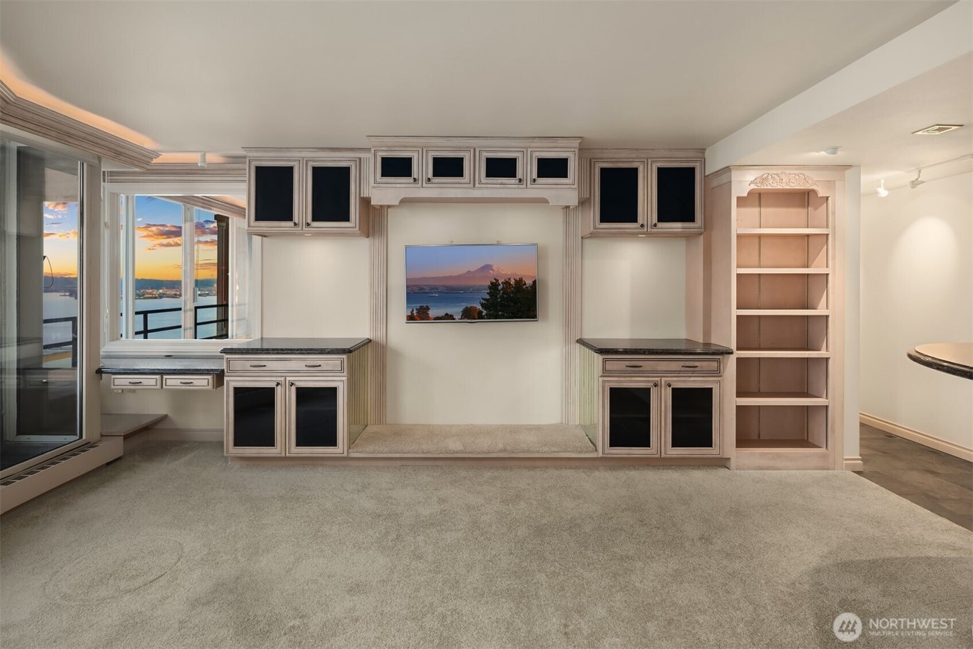 2125 1st Avenue S #1205, Seattle, WA 98121