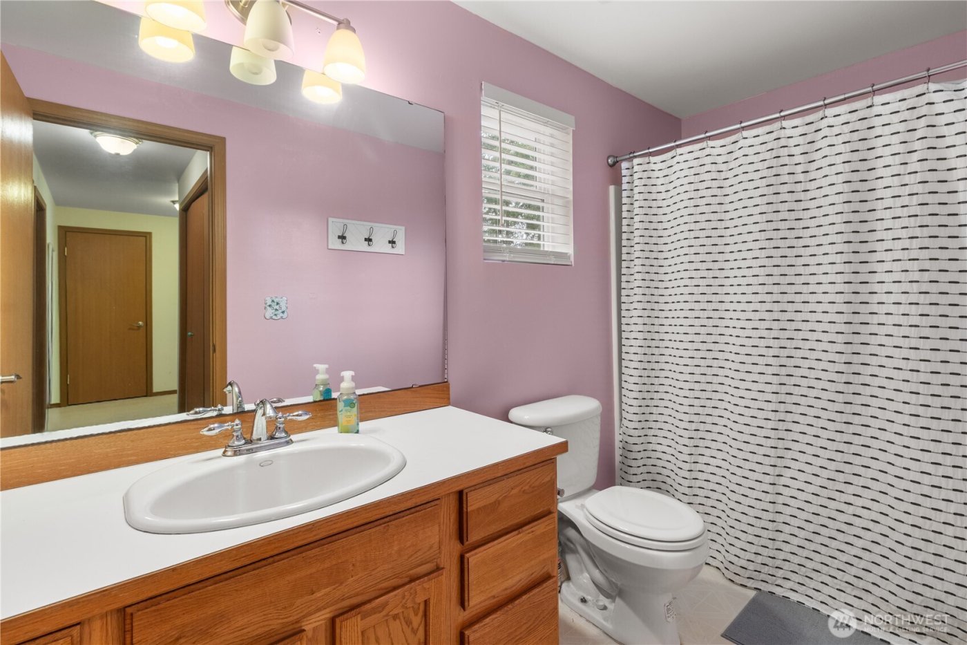 1311 E Island Lake Drive , Shelton, WA 98584